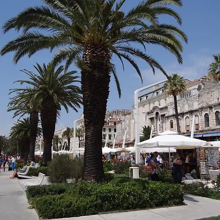 Апартаменты Split City Cosy Apartment