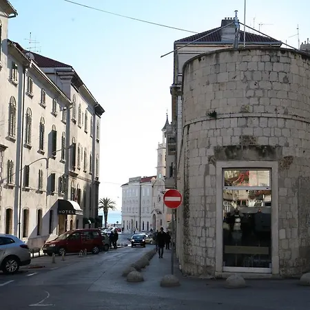 Split City Cosy Apartment *